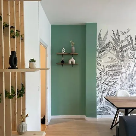 The Cosy Centre-ville Proche Gare Apartment *